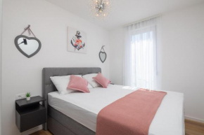 Apartment Alegria in Okrug with heated Pool, Sea view, Jacuzzi, Wifi